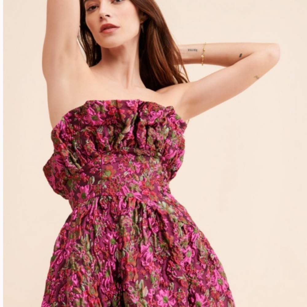 Elliatt Camellia Strapless Gown - Pink Floral